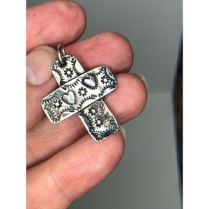 2072 Vintage southwestern oxidized Sterling silver 925 Cross pendant 2.9g